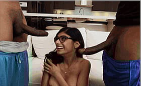 Hot Interracial Pornstar Giving Big Tits Blowjob to Threesome'