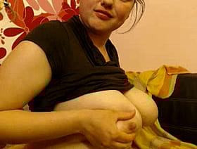 Blonde Big Tits Pussy Show'