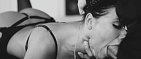 Throat Grip Pleasure'