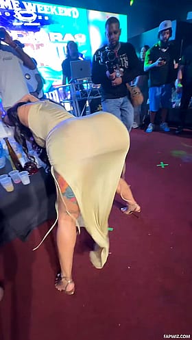 Gah damn Cardi! Gah damn Cardi!