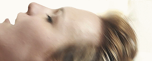 Sizzling Affair: Blonde Bombshell Outshines Hubby picture 1 of 1