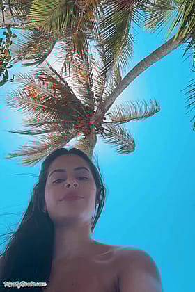 Beach Babe's Busty Bikini Moment Beach Babe's Busty Bikini Moment