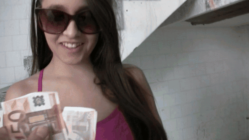 Brunette Babe Gets Paid for a Blowjob picture 1 of 1